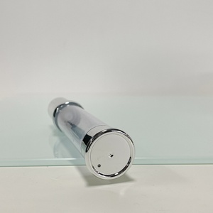 Flacon en plastique argenté de 15 ml, 20 ml, 30 ml avec pompe sans air pour lotion et fond de teint - Product Image 5