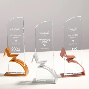 Creativo trofeo di cristallo a cinque punte produzione personalizzata di eccezionali campioni dello staff, secondi classificati e terzi classificati, formica - Product Image 5