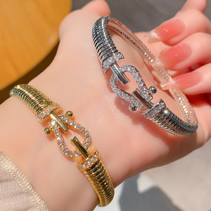 European American Style Horseshoe Buckle Zircon <b>Bracelet</b> Gold White Geometric Design Wedding Fashion <b>Copper</b> Chain Link <b>Bracelet</b> - Product Image 2