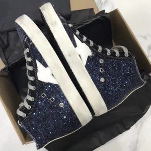 รองเท้าเดินเล่นกีฬากลางแจ้งคุณภาพสูง ดีไซน์หรูหรา สำหรับทุกเพศ วัสดุหนังแท้ แบบผูกเชือกและสวมใส่ได้โดยไม่ต้องผูกเชือก พร้อมคุณสมบัติลดแรงกระแทก - Product Image 5