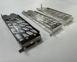 Pelindung Pelat Baffle I/O Logam Universal Braket Kartu Video Setengah/Penuh Tinggi untuk Port DP DVI VGA Suku Cadang Perbaikan PC-Stok - Product Image 3