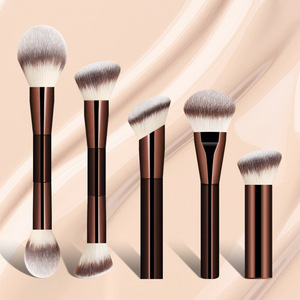 Juego de 5 Brochas de Maquillaje de Pelo Sintético Denso con Ferrula de Aluminio para Rostro, Ojos, Polvo, Base y Sombra de Ojos, Brochas Cosméticas con Logotipo Personalizado - Product Image 1