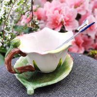 Ensemble tasse à café et soucoupe en céramique rose vintage de luxe - Tasse à thé élégante en porcelaine florale avec cuillère pour cadeau à domicile