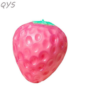 Jouet Squishy Fraise Changeant de Couleur QYS, Fruité Réaliste Anti-Stress à Presser, Jouet Fidget pour Enfants, Idéal Cadeau - Product Image 2