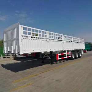 Remolque con Valla Montada en Camión para Transporte de Animales |   Remolque de Valla Montado en Camión para Transporte de Animales - Product Image 1