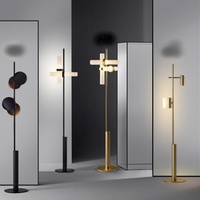 Lámpara de Pie de Hierro de Estilo Nórdico Retro Postmoderno con Pantalla de Vidrio, Lámpara LED de Ambiente para Jardín, Diseño Vertical