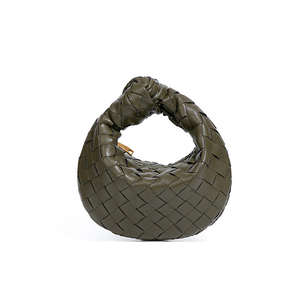 Sac à main tissé à la main tendance et très vendu, sac à main décontracté pour femmes en cuir PU tissé - Product Image 2