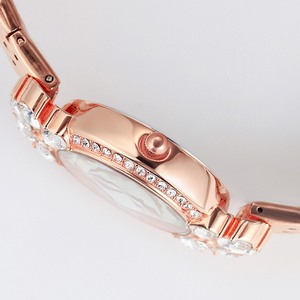 Women's Light Luxury Vintage Creative Flower-Shaped Diamond Starry Sky Fashion Waterproof Steel Strap Quartz <b>Watch</b> - Product Image 4
