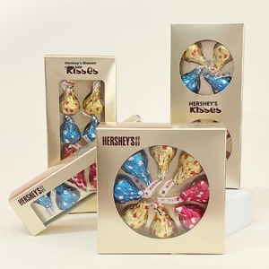 Confezione da 6 o 8 Cioccolatini al <span class=keywords><strong>Latte</strong></span>, Bomboniere per Matrimonio e Fidanzamento, Scatola Regalo con Frutta, <span class=keywords><strong>Latte</strong></span> Scremato <span class=keywords><strong>in</strong></span> <span class=keywords><strong>Polvere</strong></span> per Banchetti Nuziali - Product Image 1