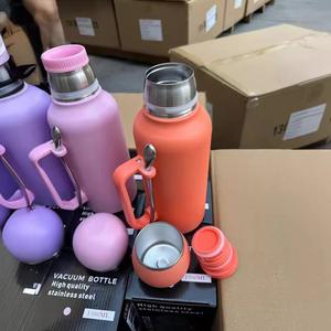 Vaso Térmico de Acero Inoxidable de 1300 ml con Aislamiento al Vacío, Inspirado en el Fútbol, con Tapa, Ecológico, Regalo Empresarial, Mantiene la Temperatura de 12 a 24 Horas - Product Image 2