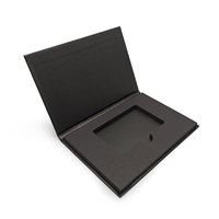 Maßgeschneiderte Luxus-Geschenkkarten-Verpackungsbox mit Goldprägung für Kreditkarten