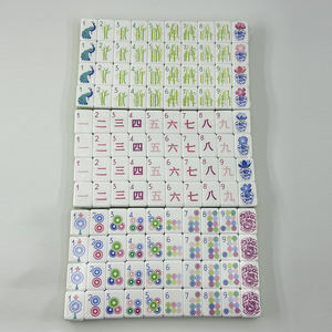 Set Mahjong Akrilik Gaya Amerika Baru dengan Desain Bunga Hijau Muda untuk Hiburan Pesta - Product Image 3