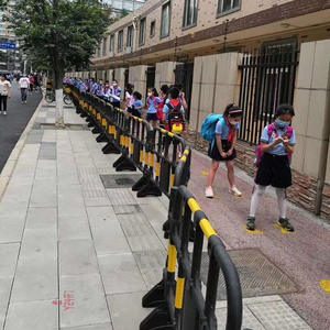 Panneau de signalisation routière mobile extérieur en plastique, moulé par soufflage, épaissi, anti-collision, pour enclos de chevaux et isolation - Product Image 5