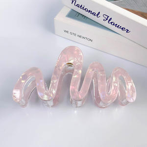 Vente en gros de griffes à cheveux, grandes pinces à cheveux de sirène de 13cm, requin, multi-volumes, pinces à cheveux pour femmes, accessoires de cheveux - Product Image 5