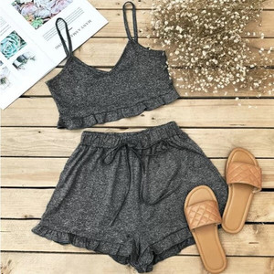 <span class=keywords><strong>2020</strong></span> Amazon Hot <span class=keywords><strong>Style</strong></span> Space Dye Ruffled Edge Halter Top y conjunto de pantalones cortos - Product Image 2