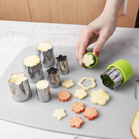 Ensemble de 8 emporte-pièces en acier inoxydable, forme de fleur, mini moule à biscuits, moule à pâtisserie, emporte-pièces pour fruits et légumes, outils de pâtisserie OEM