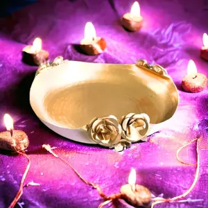 Jarrón de Flores Hecho a Mano de Latón Art Deco con Diseño de Rosa Dorada, Decoración Ligera para Mesa de Boda para Sala de Estar - Product Image 3