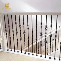 Main courante d'escalier intérieure en forme de ruban unique pour balustre