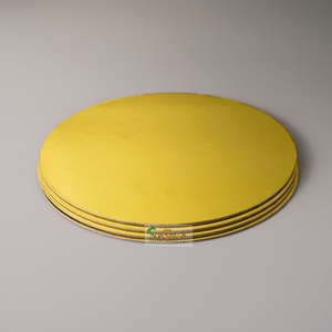 Plateau à gâteau en carton ondulé blanc robuste SunShine de 3 mm, cercle ou carré, 8'', 10'', 12'', base laminée, gaufrage et estampage - Product Image 1