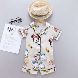 Pijamas Personalizadas para Niñas Pequeñas, Conjunto de Pijama con Estampado de Letras Rosas y Dibujos Animados, Top y Pantalones Cortos de Satén, Lindos Pijamas para Niños - Product Image 5