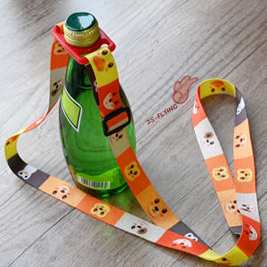 고품질 주문 분홍색 까만 polyesterred 재미있은 customizable 포도주 맥주 물병 홀더 클립을 가진 목 방아끈 결박 - Product Image 2