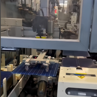Ligne de production de panneaux solaires entièrement automatisée avec conception modulaire pour une adaptation flexible de la taille des panneaux