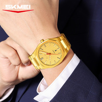 Montres pour hommes d'affaires de haute qualité avec mouvement à quartz OEM/ODM, cadran en verre et acier inoxydable, conception personnalisée par le client, style antique et simple