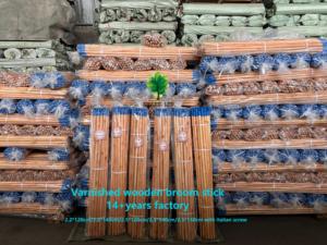 Fabricant chinois de manches de <span class=keywords><strong>balai</strong></span> et de serpillière en bois de 120 cm pour balais et pelles à poussière en PVC, plastique et PET, articles ménagers - Product Image 2