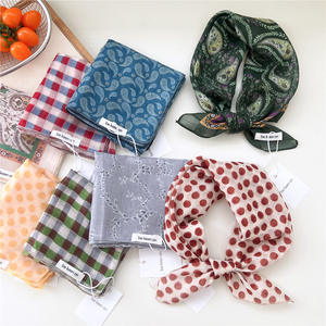Sciarpa quadrata in stile giapponese da 55cm per donna primavera estate morbida e traspirante scialli tradizionali artistici - Product Image 3