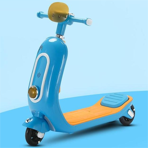 Giocattolo da Esterno Auto Scorrevole a 3 Ruote Monopattino per Bambini Stile <span class=keywords><strong>Vespa</strong></span> - Product Image 2