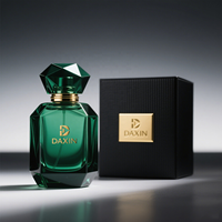 Flacon de parfum en verre coloré personnalisé OEM&ODM avec bouchon diamant unique, boîte cadeau en papier noir et or de qualité supérieure
