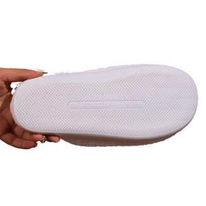 Pantuflas Unisex al por Mayor de Fábrica, Suaves y Cómodas para el Hogar, para Verano y Otoño, con Función de Amortiguación - Product Image 4