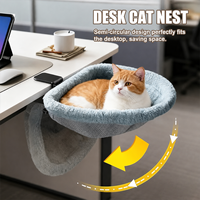 Lit de bureau moderne pour chat, en forme de hamac en peluche, pliable, à clipser sur un bureau d'ordinateur, design semi-circulaire, avec fausse fourrure douce