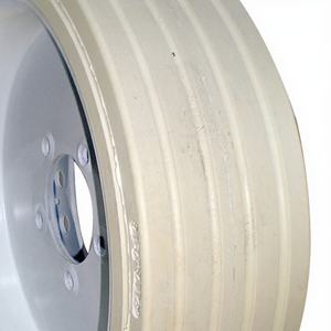 Neumático sólido Topower 18x5x12 para ruedas de plataformas elevadoras de tijera - Product Image 1