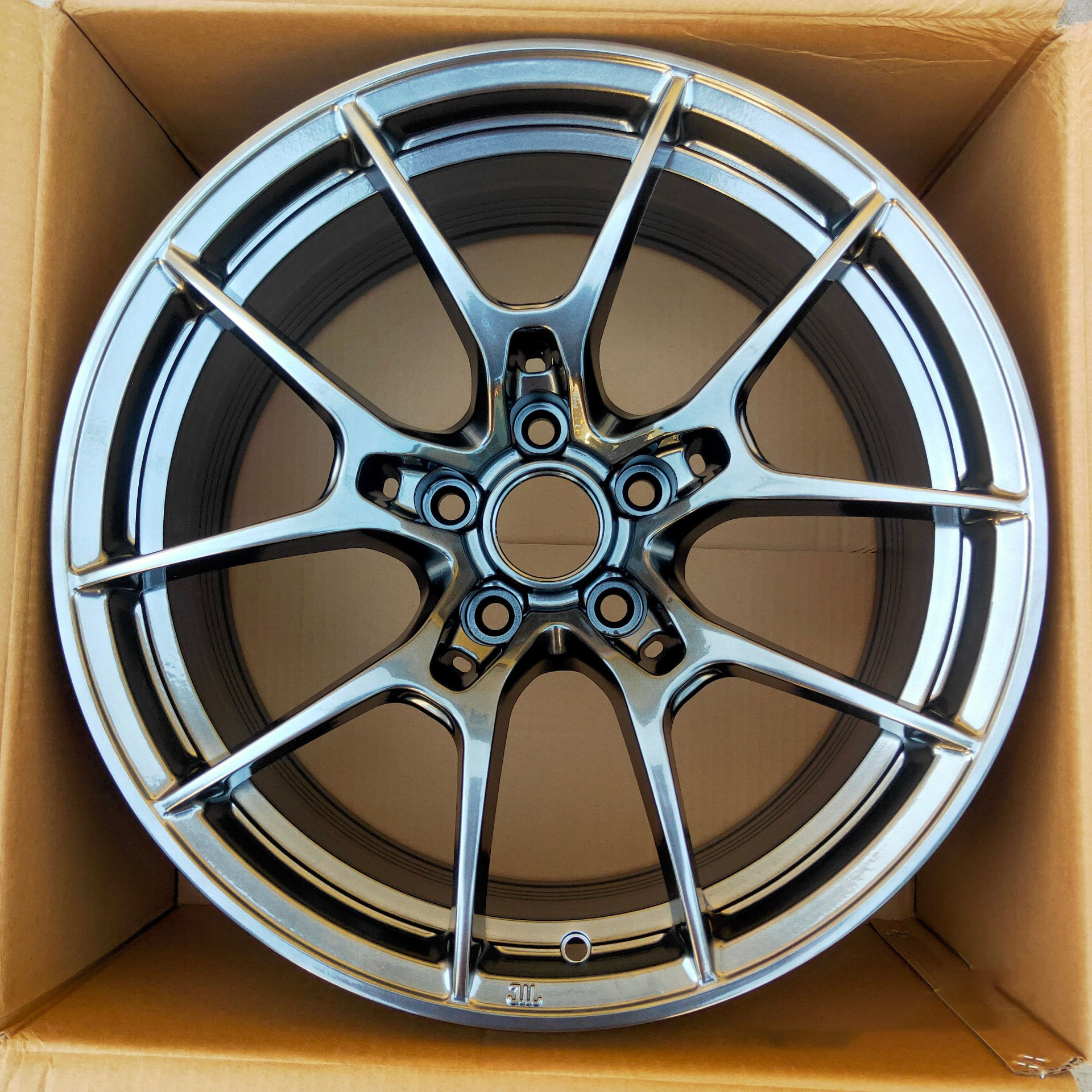 สีดำเข้ม