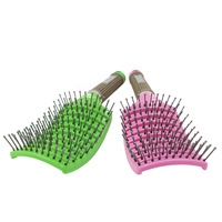 LUMA Wholesales Brosse à cheveux de massage en plastique et nylon incurvée pour un soufflage plus rapide