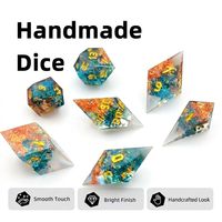 Dés polyédriques modernes en résine bleu/violet dégradé, faits à la main et peints à la main, ensemble de 7 pièces pour les campagnes de D&D et les accessoires de jeux de rôle