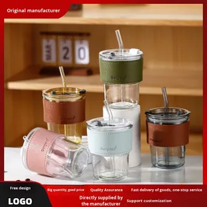 Taza de agua de 400ml con junta de bambú para chica de alta belleza al por mayor, taza de café de cristal de diseño novedoso con tapa y pajita, regalo de verano - Product Image 2