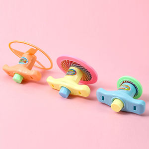 2025 novo atacado voando giroscópio brinquedo das crianças ao ar livre <span class=keywords><strong>Spinning</strong></span> Top com conjunto Lançador - Product Image 4