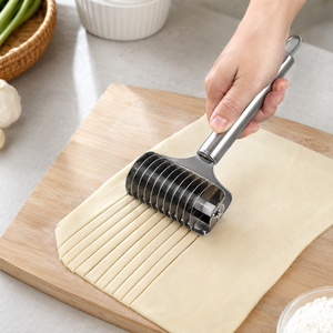Tagliapasta Manuale in Acciaio Inossidabile, Affettatrice Multiuso per Impasto, Coltello da Macellaio per Pasta e Spaghetti, Ecologico - Product Image 5