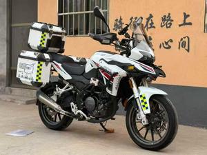 มอเตอร์ไซค์มือสอง Benelli TRK251 เครื่องยนต์ระบายความร้อนด้วยอากาศ ใช้เชื้อเพลิงเบนซิน มอเตอร์ไซค์สปอร์ตไบค์ - Product Image 4