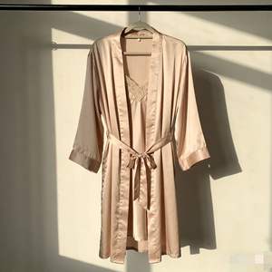 Pyjamas en soie - Product Image 2