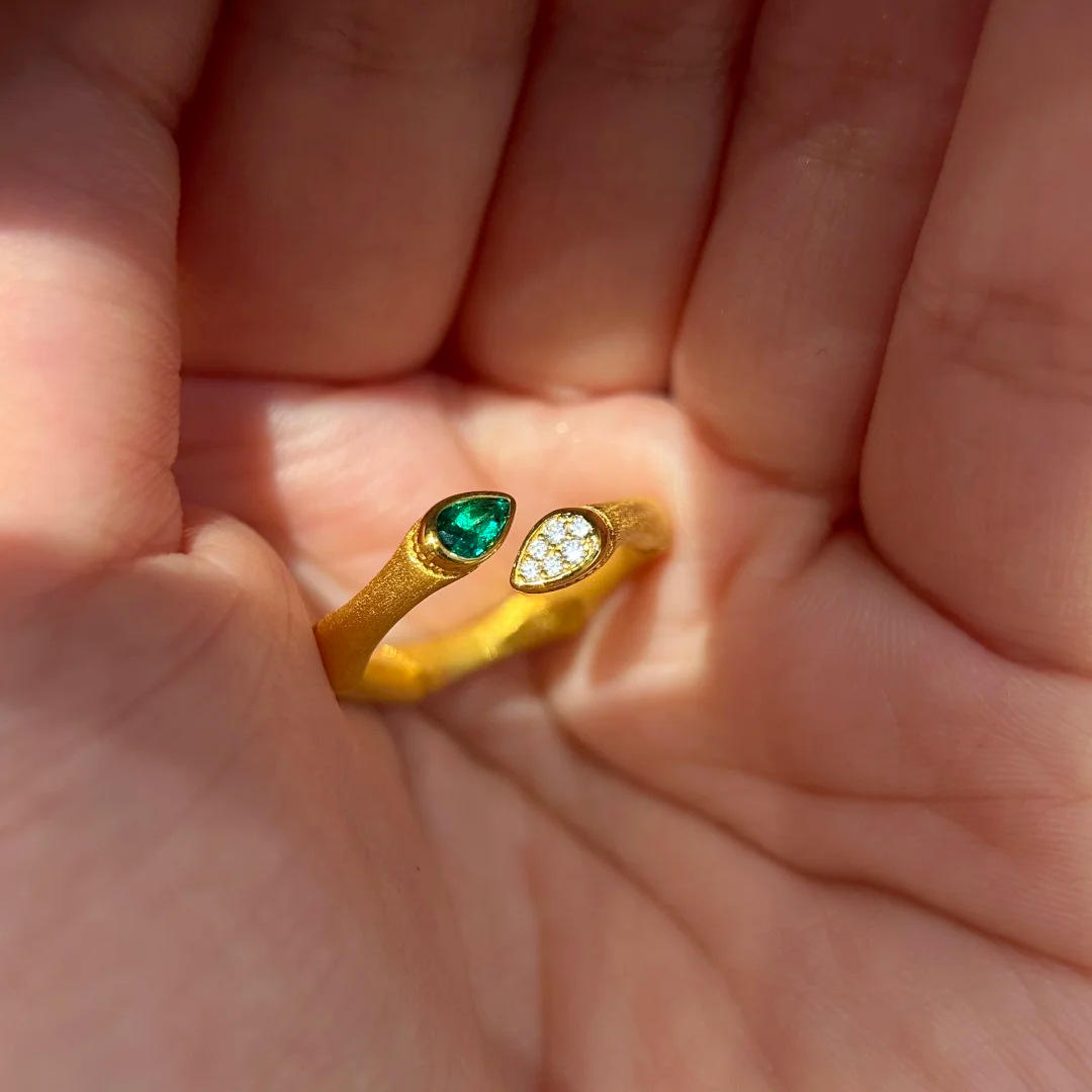 Bague bambou émeraude goutte d'eau verte