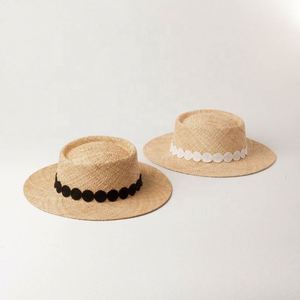 Sombrero de Paja Natural Estilo Pork Pie, Elegante y Moderno, para Mujer, Protección Solar - Product Image 1