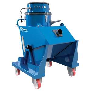 Aspirateur industriel Ttake 200L 3x1100W, corps métallique, roues pneumatiques, fabriqué en Italie - Product Image 1