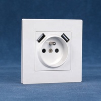 Enchufe francés de 220V 16A con puerto USB doble tipo A Panel de PC EU 2P + T Enchufe de salida USB de pared