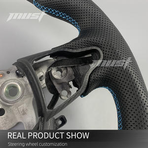 Volante Personalizado de Fibra de Carbono Mate con Agarres de Cuero Perforado para Hyundai I30N I20N ElantraN N-line <span class=keywords><strong>Fastback</strong></span> - Product Image 4