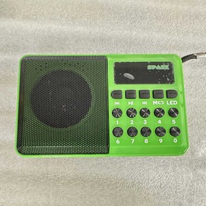Radio portable FM Lecteur MP3 avec haut-parleur intégré Affichage LED Batterie rechargeable Alimentation USB Corps en plastique - Product Image 2