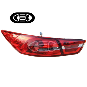 Feux arrière TUZHIHAO 2015-2020 pour Ford Escort - d'occasion d'origine, parfait état de marche, surface miroir sans rayures - Product Image 2