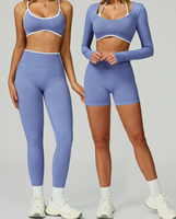 Ensemble de yoga respirant sur mesure pour femme grande taille, avec bretelles halter, design court dos nu, taille haute, motif color-block, sans couture